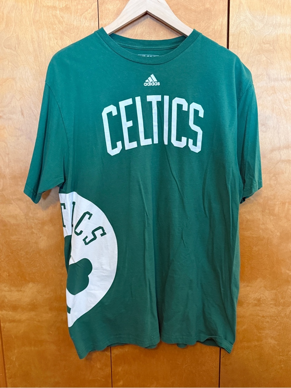 Adidas Boston Celtics Graphic Tee men size X-LARGE